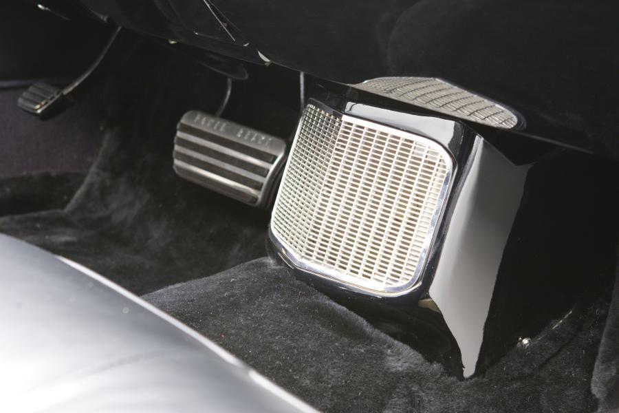  Cadillac Eldorado Brougham Town Car Concept 1956 года  (фото 6 из 24)